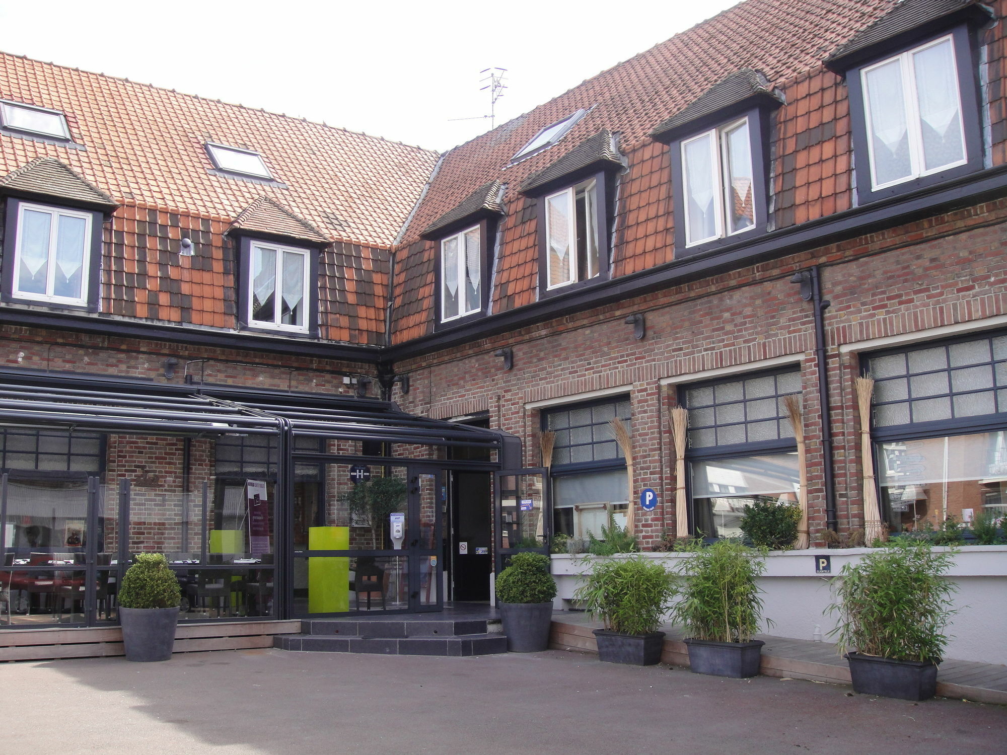 The Originals Boutique, Hotel Bulles By Forgeron, Lille Sud Seclin Exteriör bild